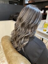 ワールドオーダー 天王寺店(WORLD ORDER)&nbsp;アディクシーカラー　白髪ぼかし