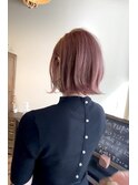 ピンクパープルの外はねボブ