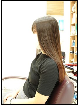 メタ(META) カット+META式驚異的 縮毛矯正ストレート