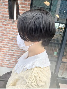 オーガニック アトリエ 大宮(organic+atelier) 20代30代40代小顔ハンサムショートアッシュブルーブラック