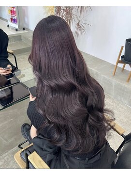 ノートエートル 西金沢(Nought etre) ダークパープル/ツヤ髪スタイル韓国くびれヘアゆるふわロング