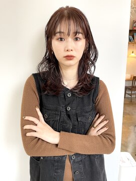 ヘアーアイストゥーレ(HAIR ICI TRE) レイヤーカット チェリーピンク 担当渡辺聖