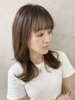 フルール(Fleur)&nbsp;韓国風レイヤーカット 小顔シースルーバング ベージュカラー