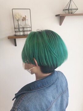 アン(Un) ハイトーングラデーションボブ