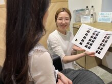 カウンセリングでお客様にどんなヘアケアが最適かお選びいたします