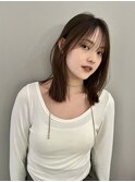 顔周りレイヤーグレージュ外ハネ