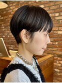 ショート　刈り上げショート　黒髪ショート