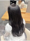 グレージュ/透明感カラー/暗髪/ロングレイヤー