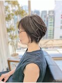 40代50代60代 立体感で若見え大人のひし形ショートボブ 白髪