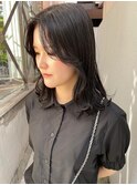 流し前髪でつくる大人カジュアルミディ