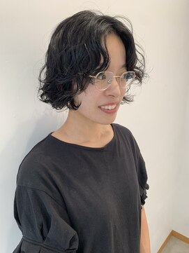 ロコ ファンデーション(LOCO FOUNDATION) 黒髪ウェーブボブ