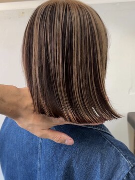 ヴェルデ(Verde) 白髪ぼかし×アンブレラカラー