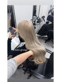 色落ちブロンドベージュのホワイトグレージュ