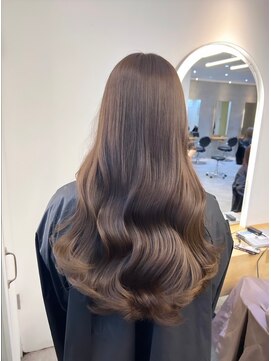 ジーナ セントラル銀座(Zina) グラマーカール＊髪質改善＊アッシュベージュ【ZinaCENTRAL】