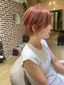 ヘアーデザイン シュシュ(hair design Chou Chou by Yone) 大人かわいいショートブリーチピンクベージュカラー♪