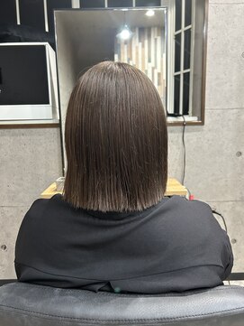 スティルバイト(STILL BITE) 切りっぱなしボブ