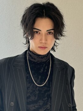 ノラ ギンザ(NORA GINZA) ナチュラル束感センターパートメンズミディアムニュアンスパーマ