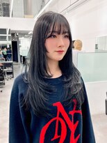 ニトバイアンキシム(nit by ahnkism)&nbsp;レイヤーカット顔まわりストレートロングレイヤー堀江