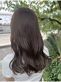 オリーブグレージュ