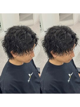 ブライト(BRIGHT) センターパートツイストスパイラルパーマ