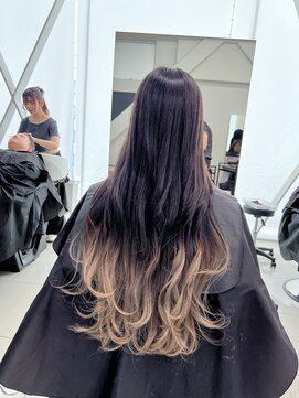 アライブ キチジョウジ(ALIVE Kichijoji) 【ALIVE吉祥寺】ホワイトグレージュグラデーション