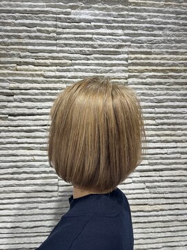 ビス リアン 川口店(Vis lien) 20代30代40代前下がりストレート小顔補正立体カット