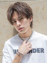 シティ(CITY)&nbsp;フェザーパーマショートセンターパートワイルドパーマガイルヘア