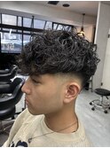 MEN’S HAIR/サーフカール/刈り上げセンターパート/千葉駅