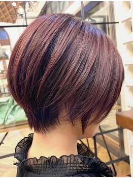チューズデー(TUESDAY)の写真/丁寧なカウンセリングで似合わせる◎ショートカットの綺麗なフォルム、ロングヘアの絶妙な顔まわりも♪