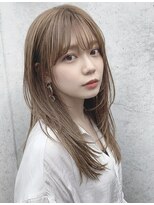 エレマルヤマ(ele maruyama) ブリーチなしシフォンベージュレイヤーカット