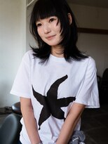 イルフレール(ill frere)&nbsp;ryu 【ミディアムレイヤー　ウルフ　ハッシュカット　黒髪】
