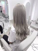 ラニシス ヘアー(Lanisis Hair) ハイトーンシルバー