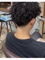 ビハインドザカーテン(BEHIND THE CURTAIN)&nbsp;テーパーフェード×スパイキーショート↓メンズ限定↓