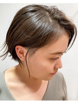 グリーク(GREEK) 耳かけボブ