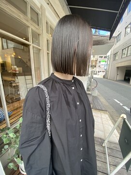 ムジーク(Musiiik) 暗髪と大人カジュアルボブ