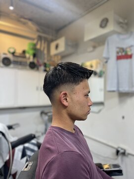 メリケンバーバーショップ フクオカ(MERICAN BARBERSHOP FUK) メンズ上質スキンフェード