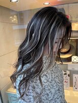 アンダーバーホワイト(_white)&nbsp;ロング×ハイライト