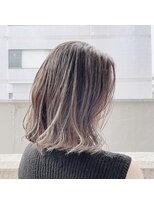 立体感ホワイトハイライト/　池袋/30代40代50代