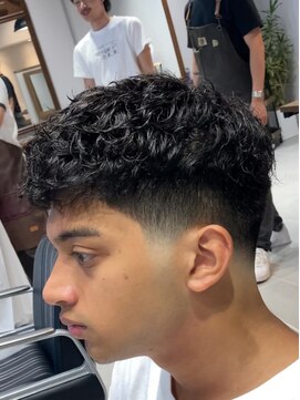 グルーマーズトウキョウ 渋谷店(GROOMER/S TOKYO) テーパースペインカール