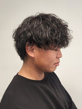 ニアウ 伊勢崎連取店(Niau) マッシュウルフ波巻きツイストスパイラルパーマ