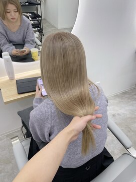 シラフ(SHIRAF) ナチュラルベージュ