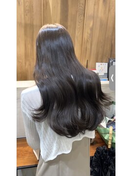 ベル 新宿(Belle) 赤み消しオリーブカラー