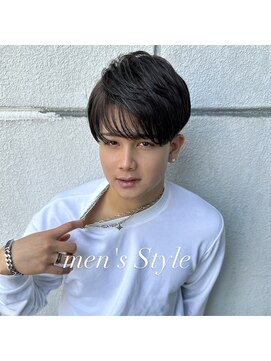 メンズヘア　ナチュラルマッシュ　暗髪