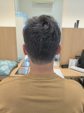 ウイバイファースト(u'i by first) ツーブロックスタイル