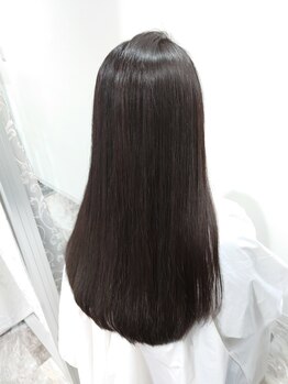 ミューズ(MUSE)の写真/【年齢によるうねり/広がりが気になる方へ】自然な仕上がりが叶う[MUSE]の縮毛矯正が人気〈柳ケ瀬/白髪染〉