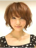 弾む毛先のマッシュボブ