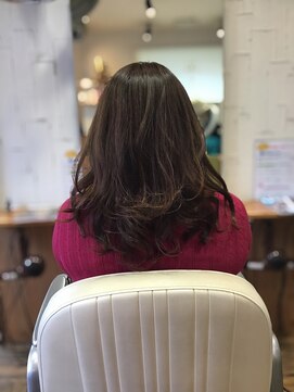 ハール ヘア スタジオ(haar HAIR STUDIO) 透明感 カーキグレージュセミロングスタイル