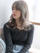 スクープリン ユーカリが丘(Skopun)&nbsp;フェザーバング×グレージュ外国人風ミディ