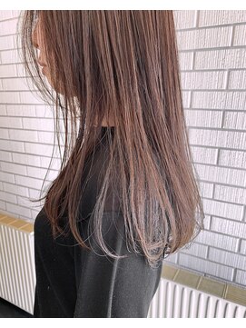 アン シュシュ(un chouchou) シングルカラーで作るコントラストとベージュ