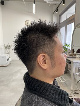 アルト(ALTO) ビジネスマン清潔感ツーブロックソフトモヒカンメリハリショート